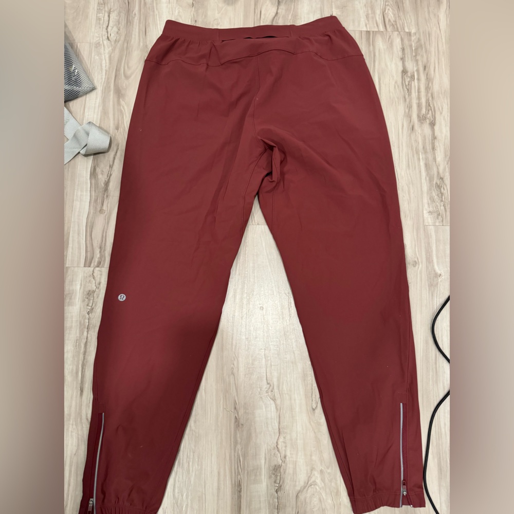 Lululemon Men’s Surge Joggers